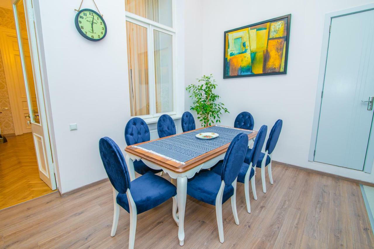 Solo Apartment In City Center Tbilisi Bagian luar foto